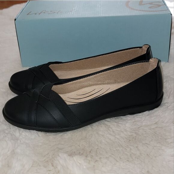 NIB LifeStride Northern Black Slip-on Flat Shoes w Active Arch Tech Size 9.5 - Picture 9 of 14
